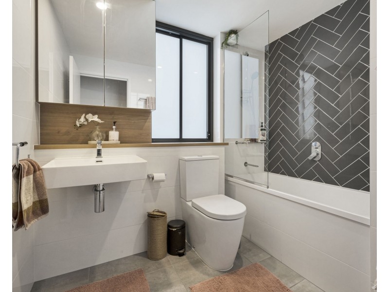 601/10 Curwen Terrace, Chermside QLD 4032