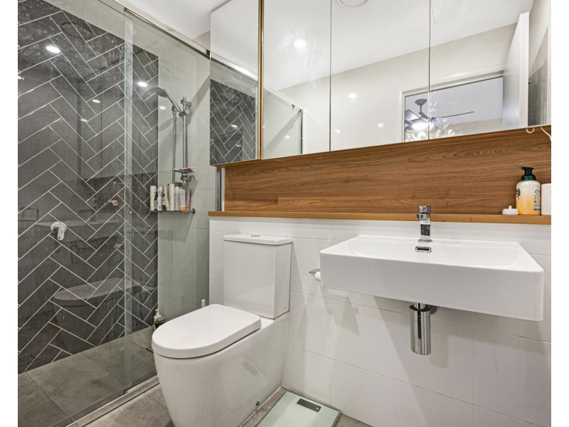 605/10 Curwen Terrace, Chermside QLD 4032