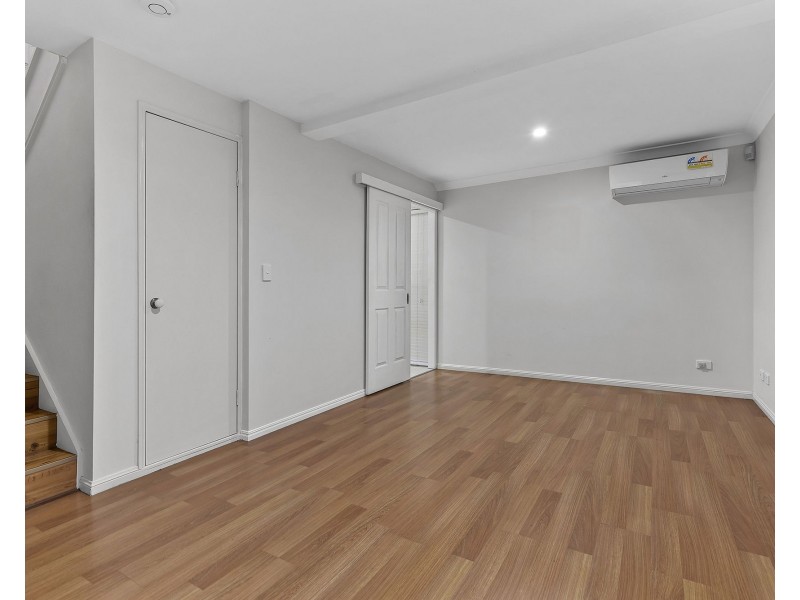 61 Captain Cook Parade, Deception Bay QLD 4508