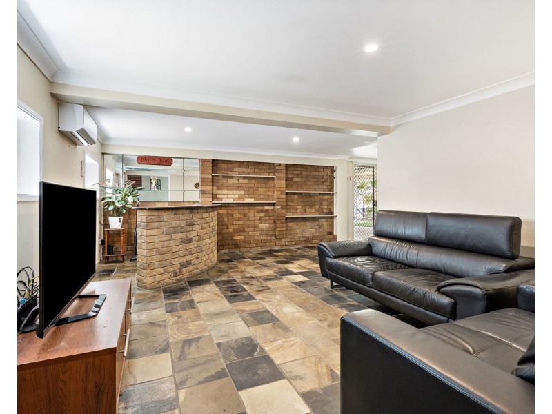 9 Walsham Street, Bray Park QLD 4500