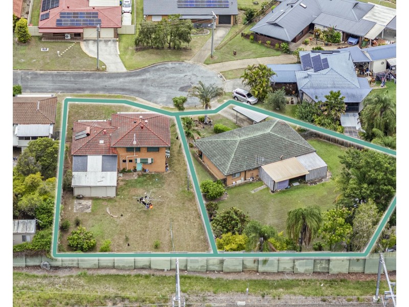 3 & 5 Lorraine Court, Lawnton QLD 4501