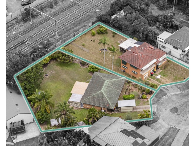 3 & 5 Lorraine Court, Lawnton QLD 4501