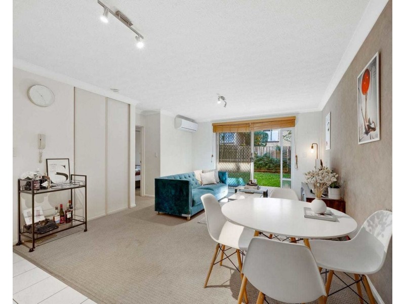 2/81 Eton Street, Nundah QLD 4012