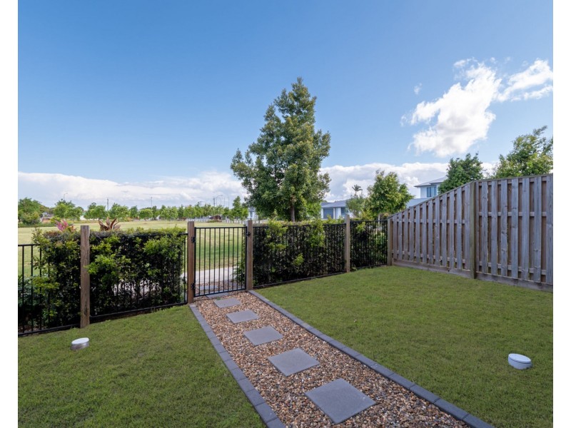 3 Pineapple Parkway, Strathpine QLD 4500