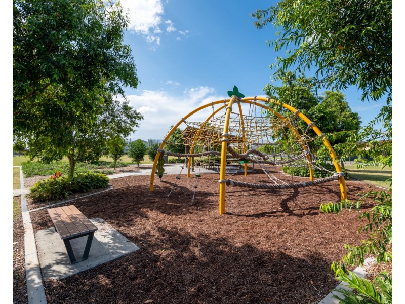 3 Pineapple Parkway, Strathpine QLD 4500