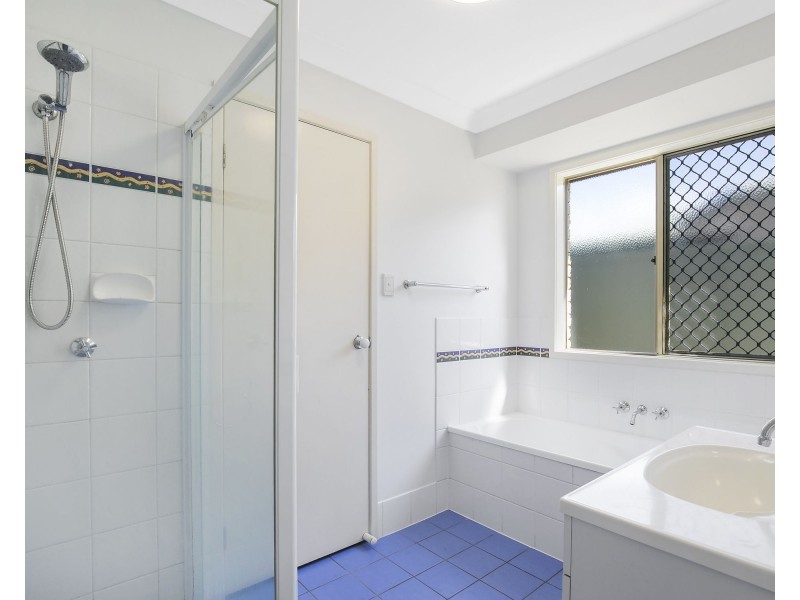 8 Paladin Place, Bald Hills QLD 4036