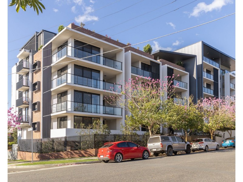 602/18 Mermaid Street, Chermside QLD 4032