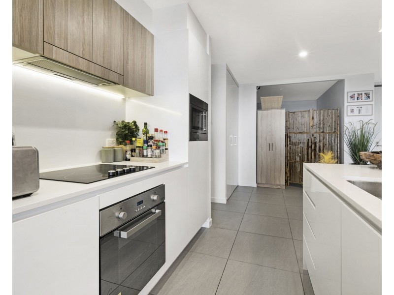 602/18 Mermaid Street, Chermside QLD 4032