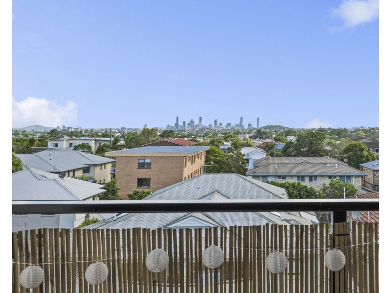 602/18 Mermaid Street, Chermside QLD 4032