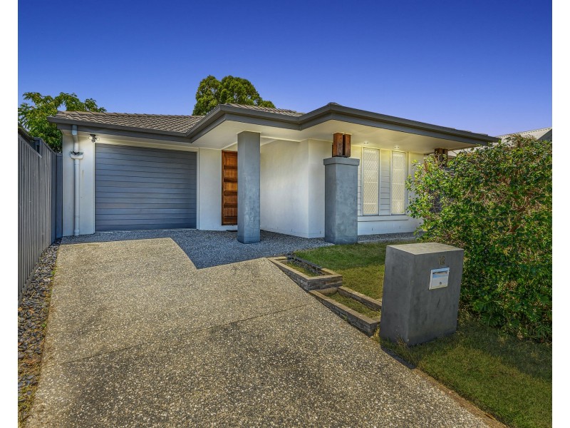 12 Watarrka Avenue, Fitzgibbon QLD 4018