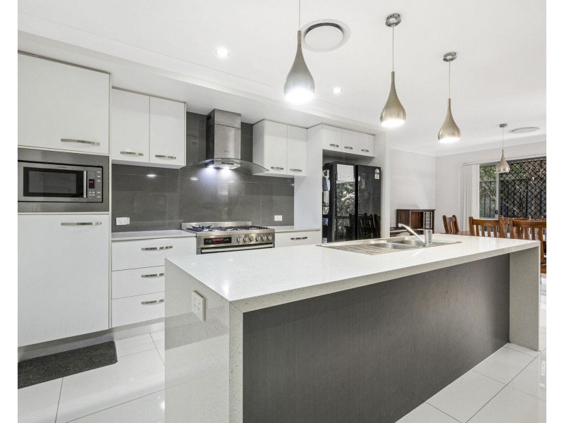 12 Watarrka Avenue, Fitzgibbon QLD 4018