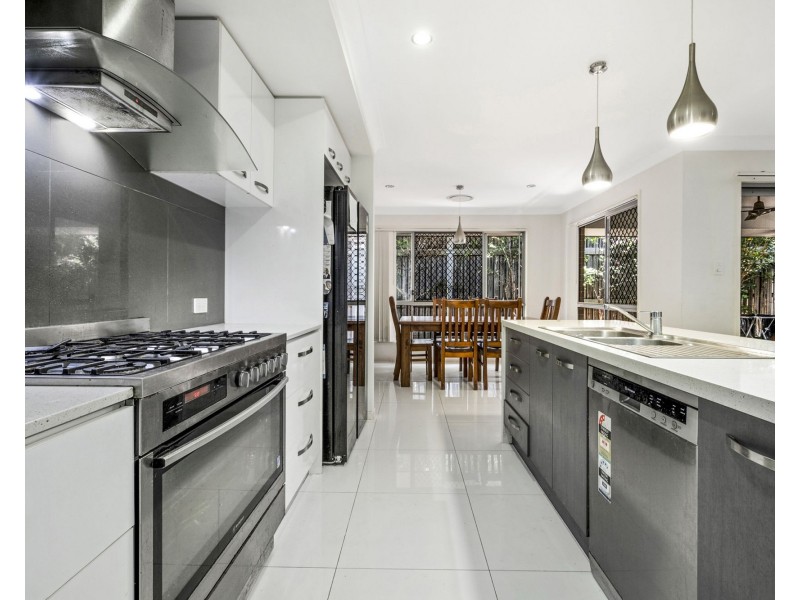 12 Watarrka Avenue, Fitzgibbon QLD 4018