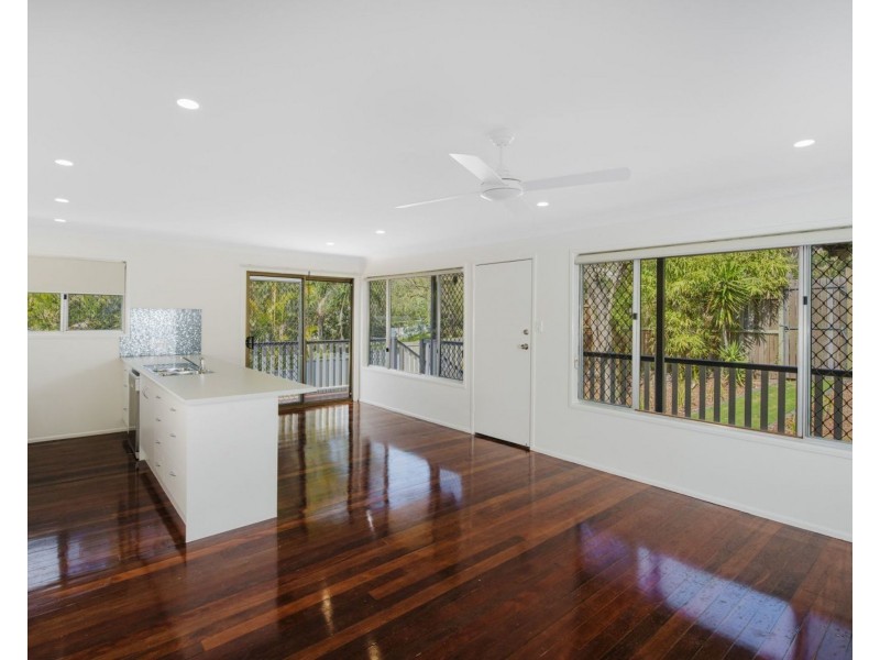 24 Carlyle Street (31 Argyle), Seventeen Mile Rocks QLD 4073