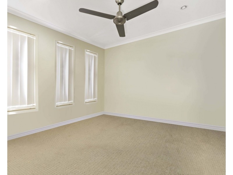 38 Diane Parade, Kallangur QLD 4503