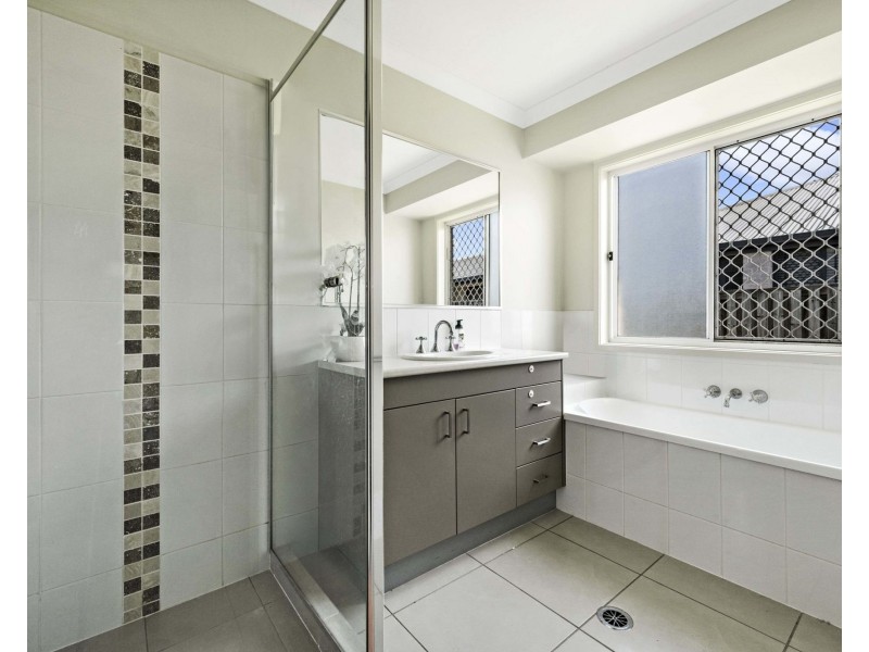 38 Diane Parade, Kallangur QLD 4503