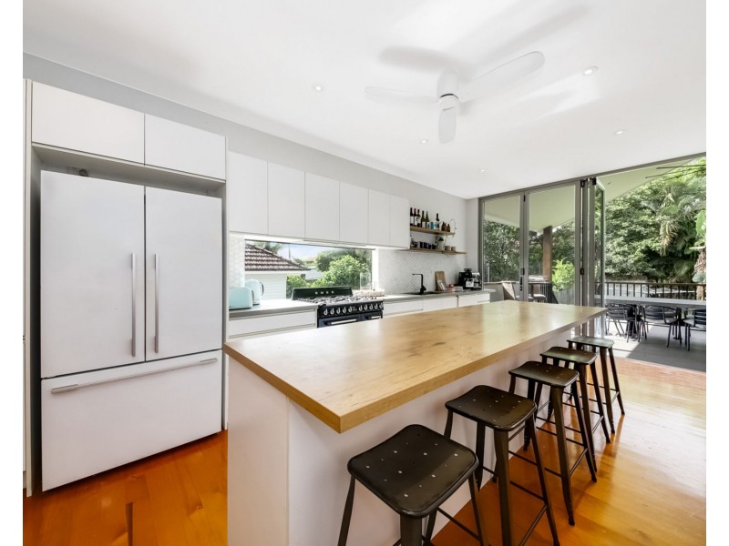 15 Hinkler Street, Kedron QLD 4031