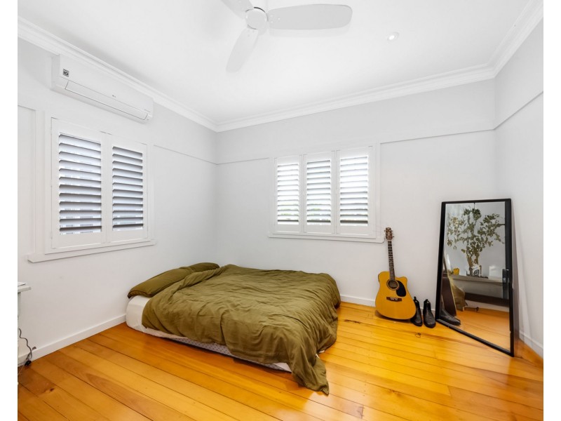 15 Hinkler Street, Kedron QLD 4031