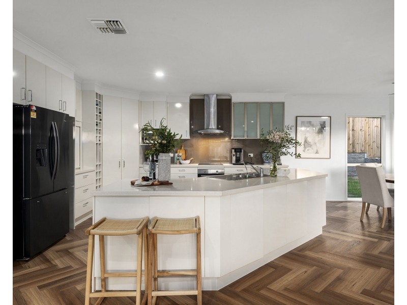 19 Tullylease Place, Chermside West QLD 4032