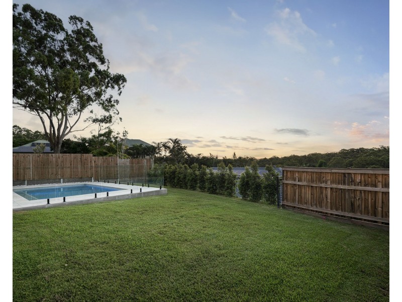19 Tullylease Place, Chermside West QLD 4032