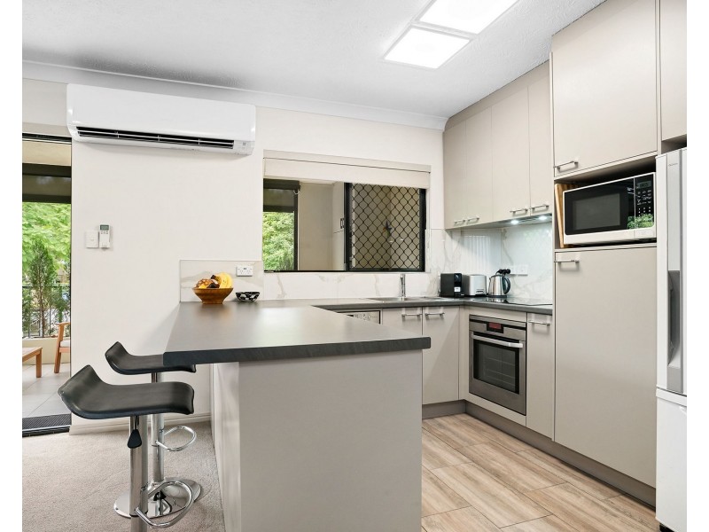 8/11 London Street, Nundah QLD 4012