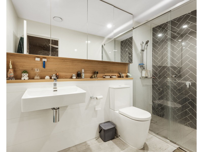 504/10 Curwen Terrace, Chermside QLD 4032