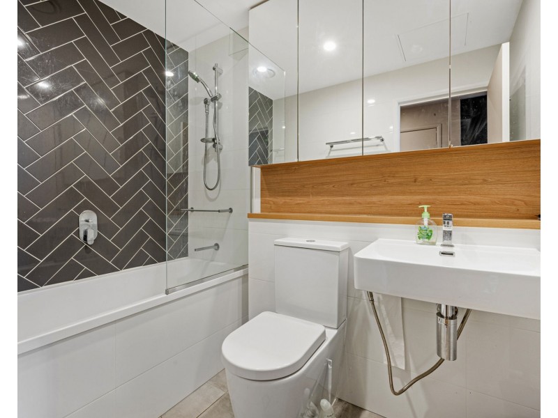 504/10 Curwen Terrace, Chermside QLD 4032