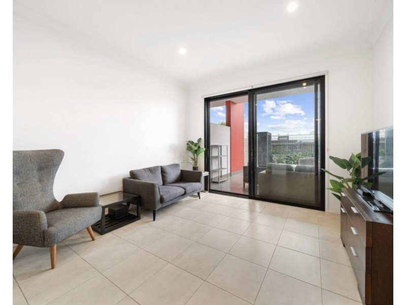 102/33 Nundah Street, Nundah QLD 4012