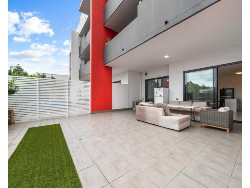 102/33 Nundah Street, Nundah QLD 4012