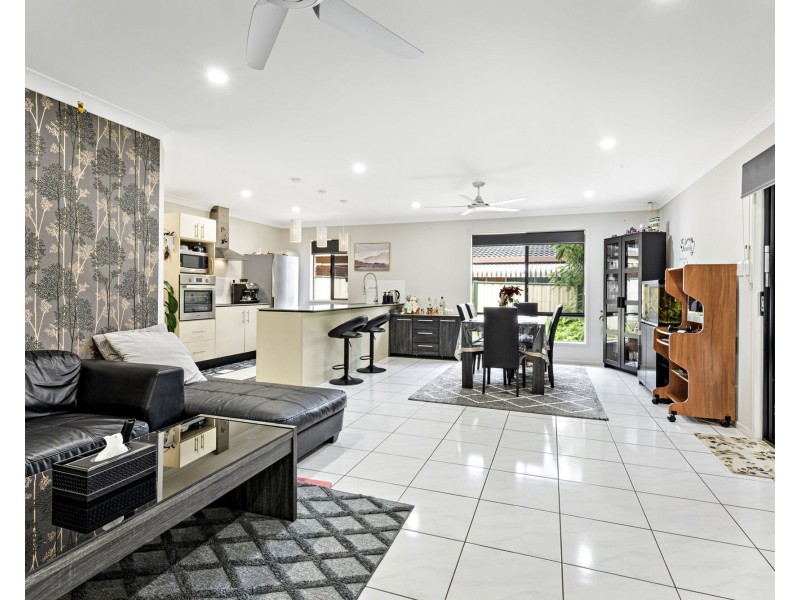 5 Chopin Street, Strathpine QLD 4500