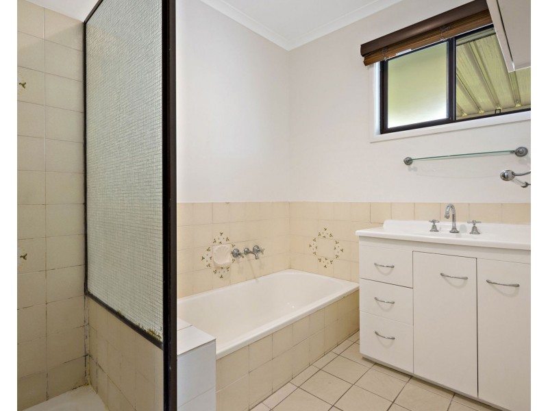 87 Hedge street, Strathpine QLD 4500