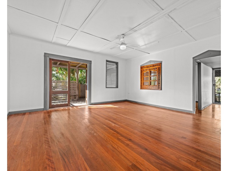36 Moreton Terrace, Beachmere QLD 4510