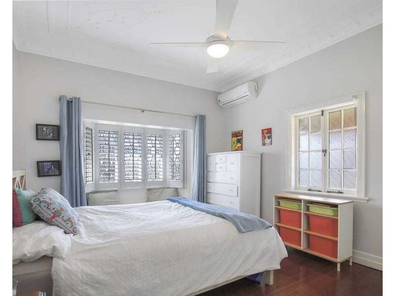 90 Strathmore St, Kedron QLD 4031