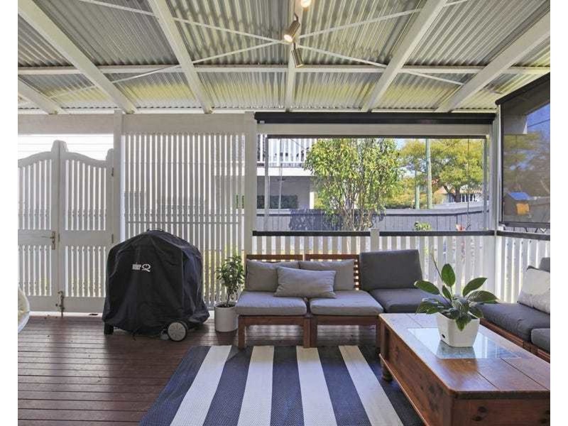 90 Strathmore St, Kedron QLD 4031