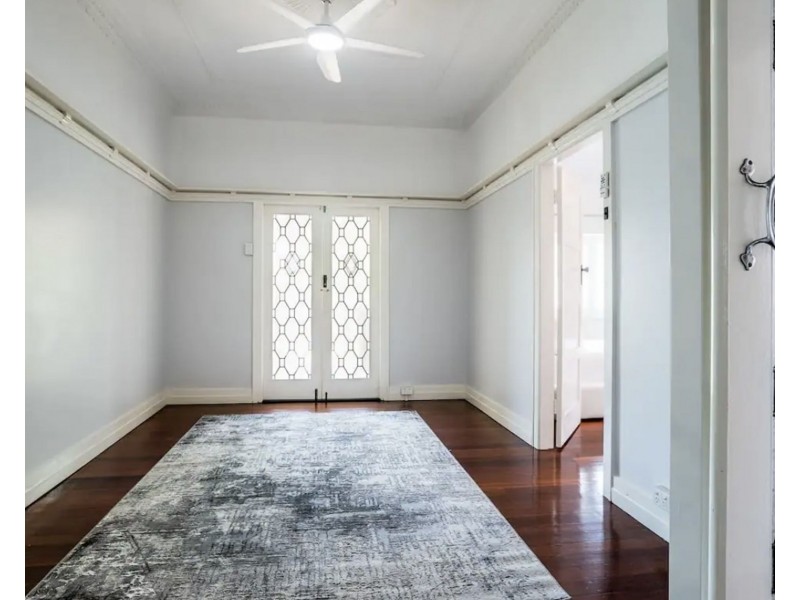 90 Strathmore St, Kedron QLD 4031