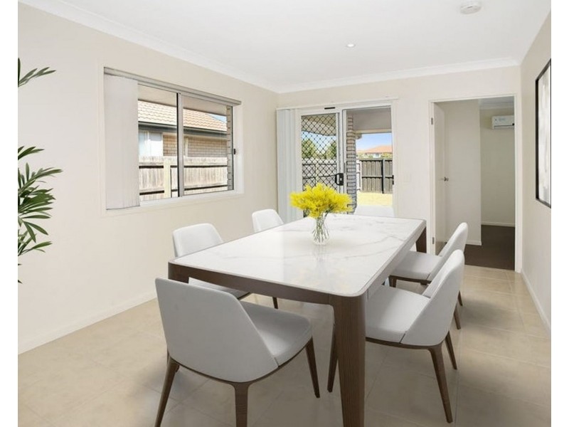 50 Denham Crescent, North Lakes QLD 4509