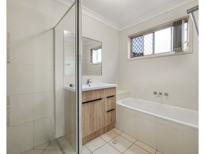 28 Gillam Crescent, Bray Park QLD 4500