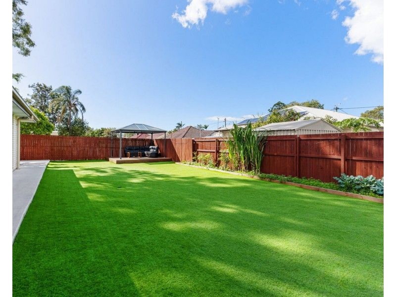 65 Blackwood Road, Deagon QLD 4017