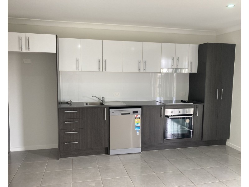 2/103 Welsh st, Burpengary QLD 4505