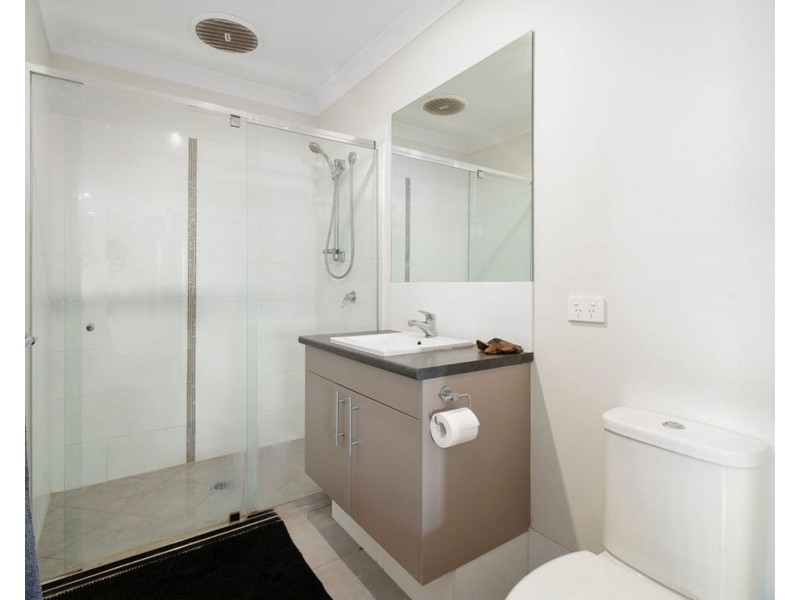 2/103 Welsh st, Burpengary QLD 4505