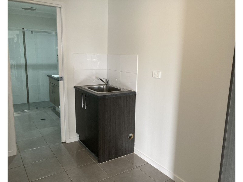 2/103 Welsh st, Burpengary QLD 4505