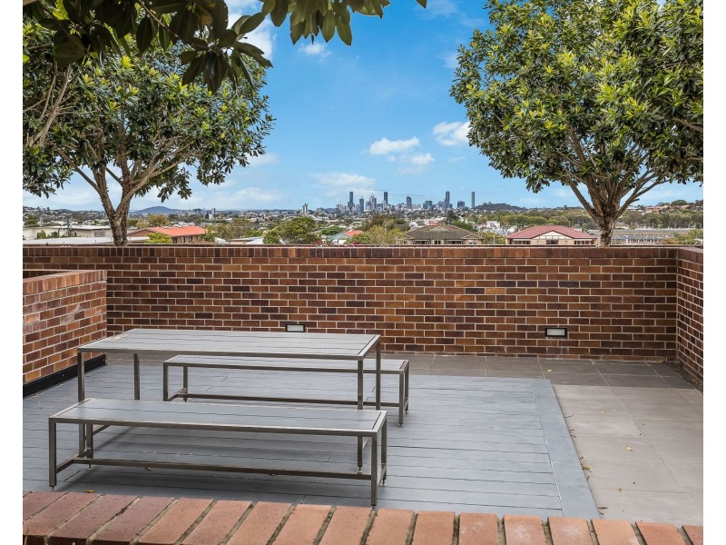 305/18 Mermaid Street, Chermside QLD 4032