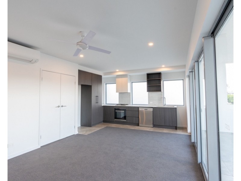 301/10-12 Mermaid Street, Chermside QLD 4032