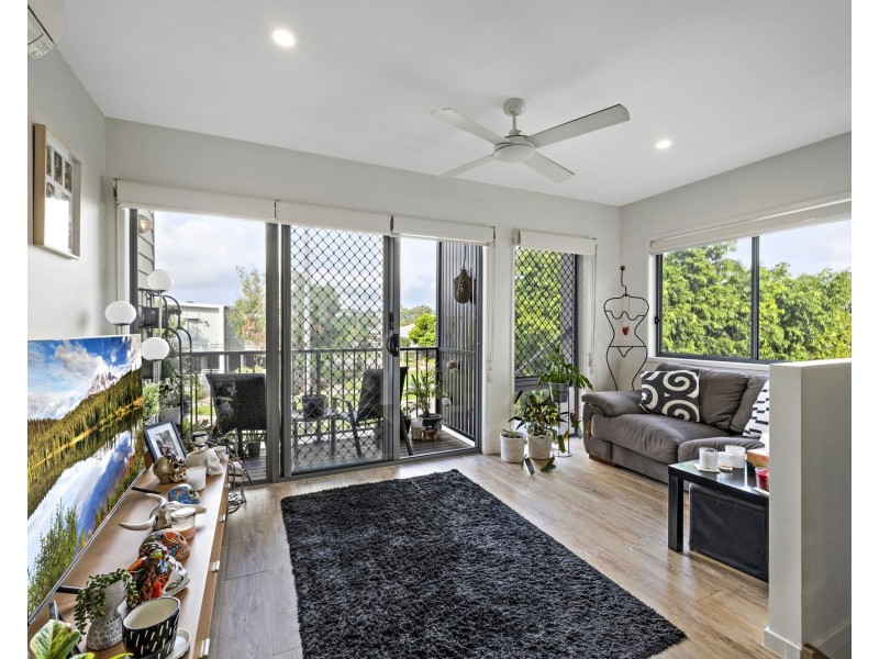 174 Carselgrove Avenue, Fitzgibbon QLD 4018