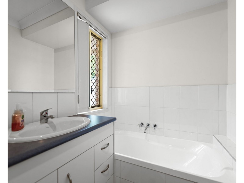 11 Northampton Court, Kallangur QLD 4503