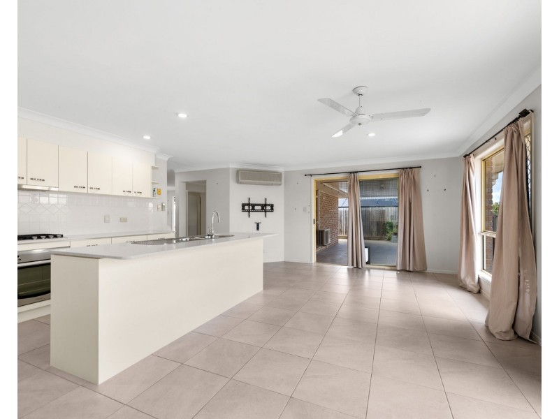 11 Northampton Court, Kallangur QLD 4503