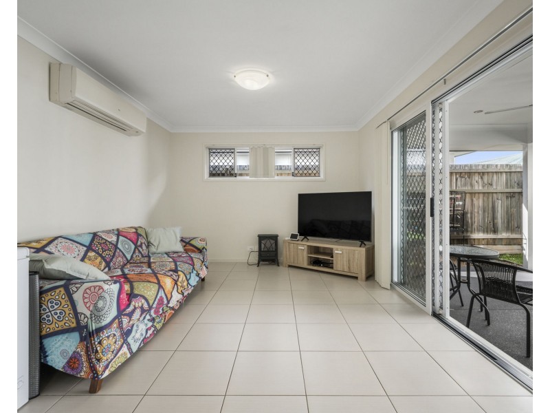 27 Carlingford Circuit, Warner QLD 4500