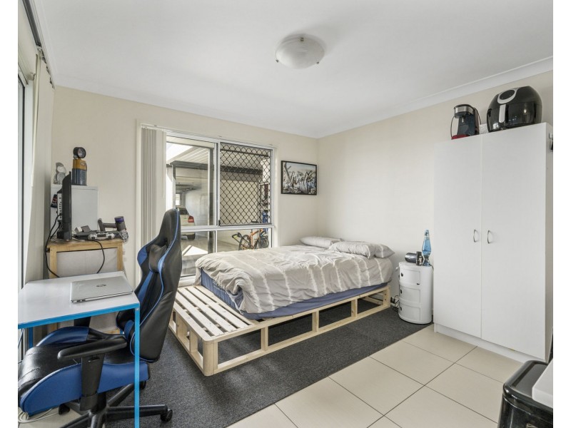 27 Carlingford Circuit, Warner QLD 4500