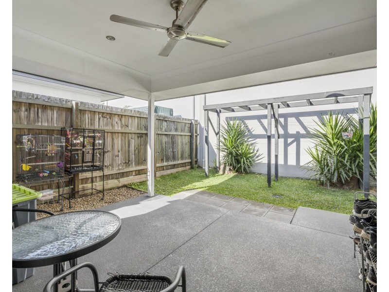 27 Carlingford Circuit, Warner QLD 4500