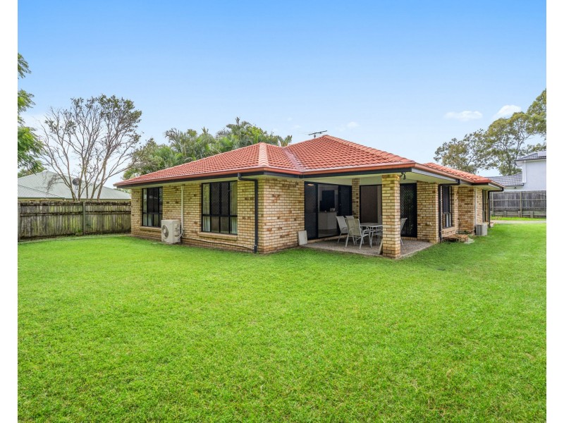 11 Surrey Close, Bald Hills QLD 4036