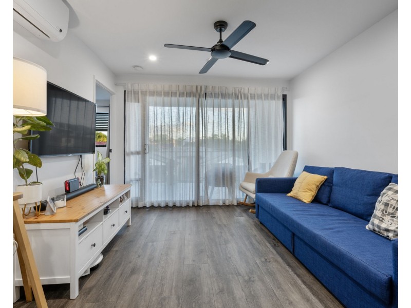 8/21 Sparkes Street, Chermside QLD 4032